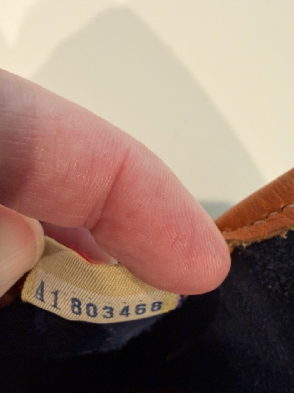Vintage Dooney and Bourke Pebble Grain Navy All Weather Leather Crossbody Bag - Picture 9 of 9